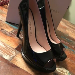 New With Box Chinese Laundry Patent Peep Toe Pumps